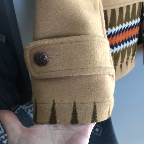 Pendleton coat - Picture 4 of 5